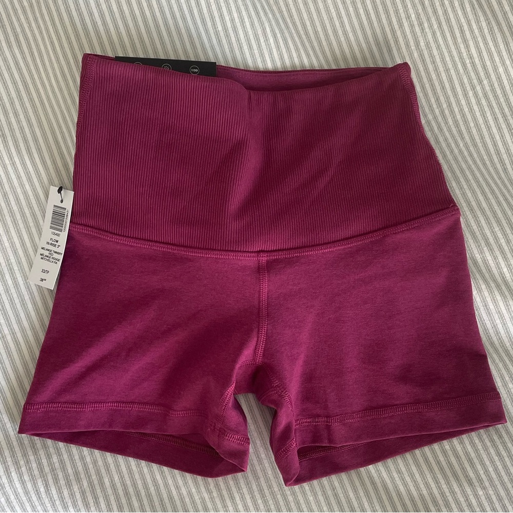 TNA Flow Cheeky Hi-Rise 3” Bike Short XS Twinberry Red